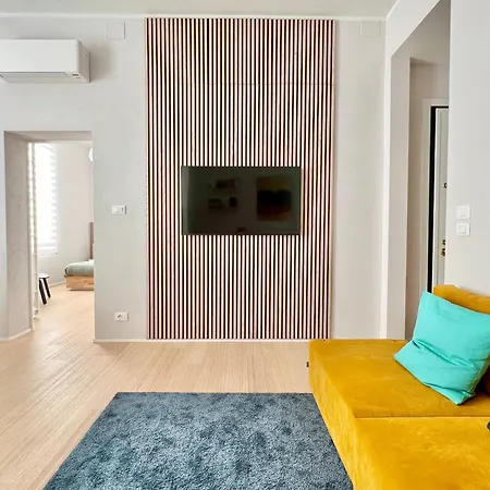 The Sunshine, With Eco-friendly Design & Rothko Appartement