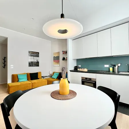 The Sunshine, With Eco-friendly Design & Rothko Bologna