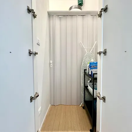 The Sunshine, With Eco-friendly Design & Rothko * Bologna